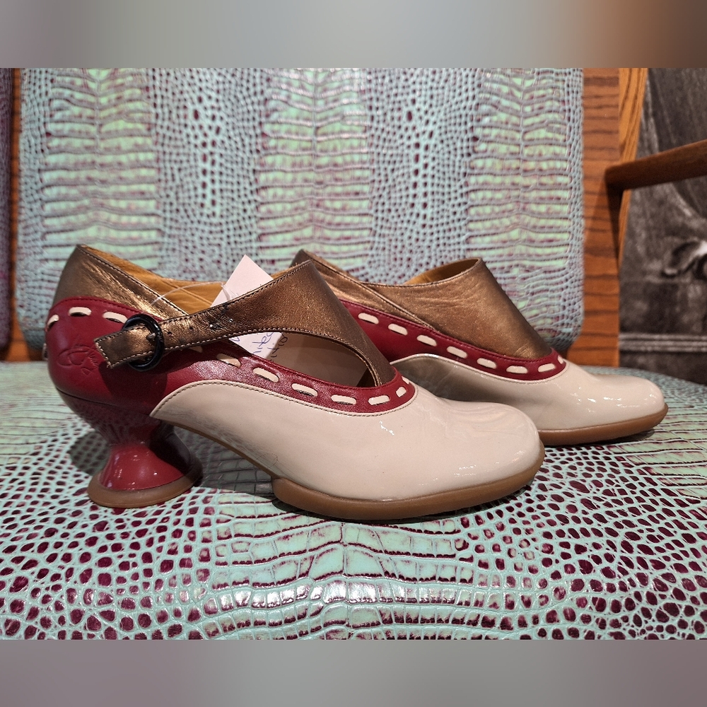 John Fluevog Enneagram Achievers Limited Edition Cream/Gold/Burgundy Sz 7-Fit 6